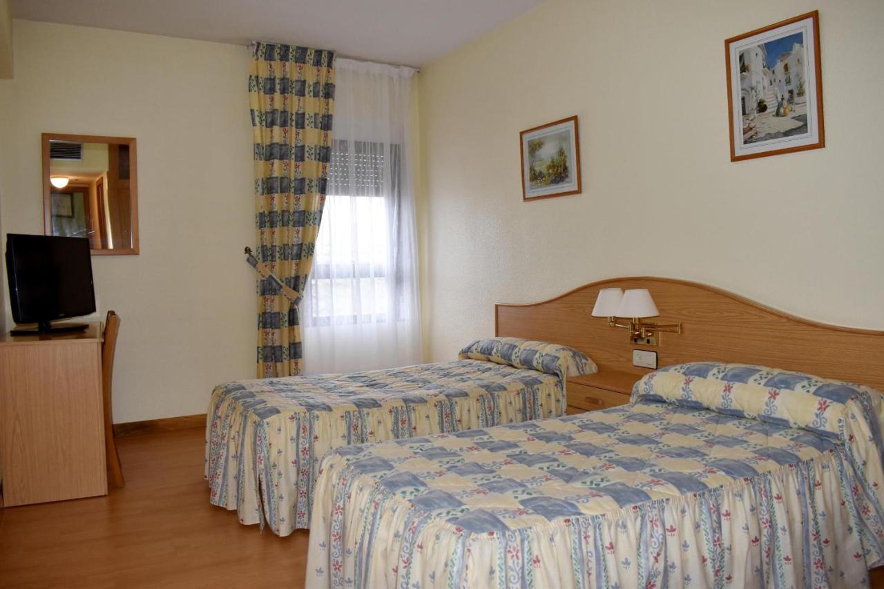 Hotel Ria De Vigo "Tierra De Campos" Becilla de Valderaduey Exterior foto